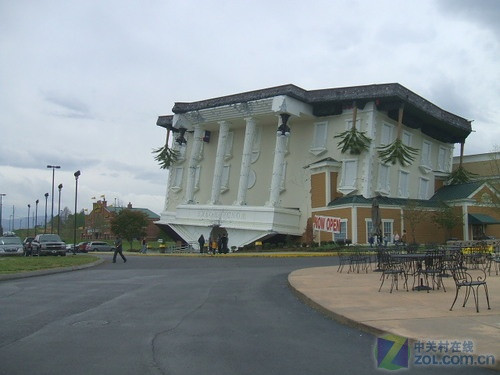 另类的上下颠倒屋