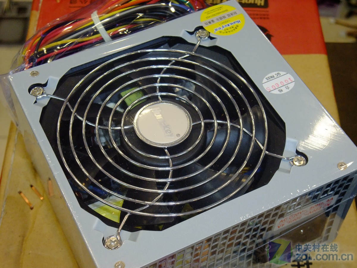 【高清图】 网吧电源也升级 航嘉新款网飚低调上市图2