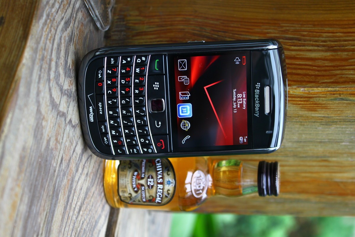 【高清图】 512mb内存 双3g网络支持 黑莓9650评测图20