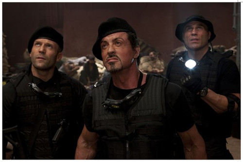 三星星世界联袂《敢死队》 问鼎票房冠军