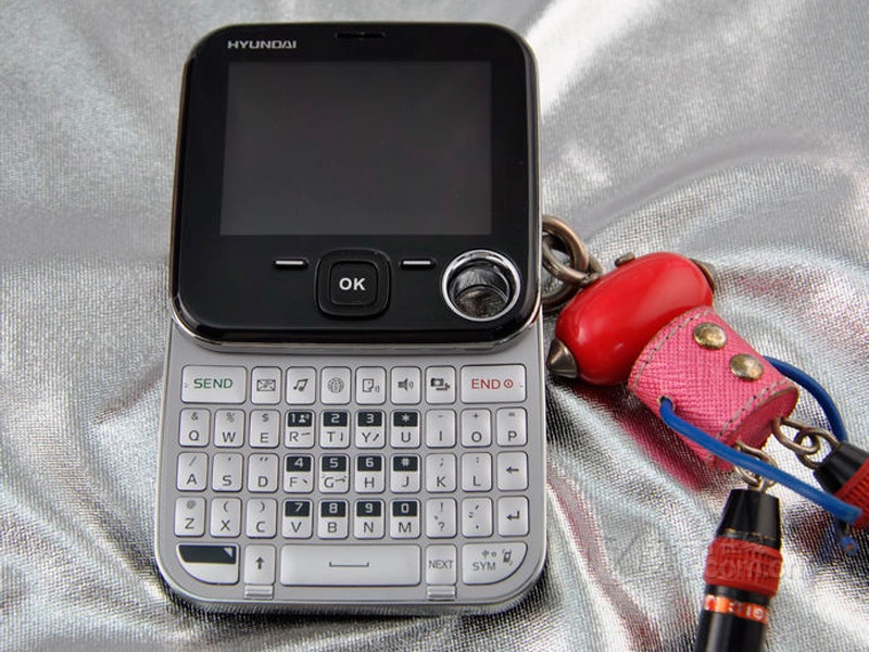 【高清图】 现代手机(hyundaimobiles)现代e58黑色 图26