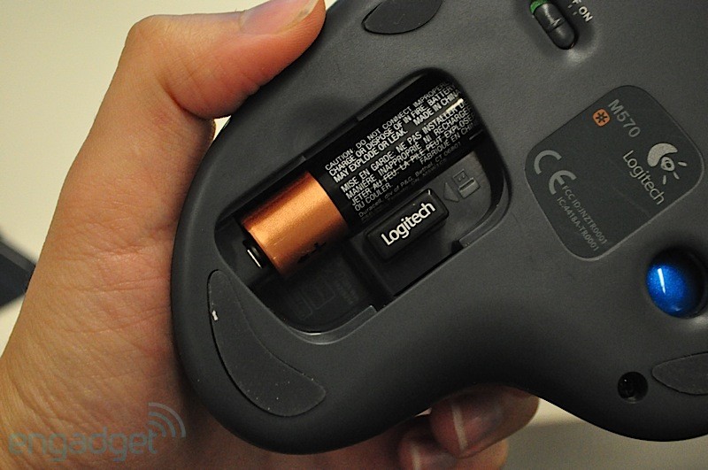 怎么使用罗技驱动 ceUQGxccieLos.jpg