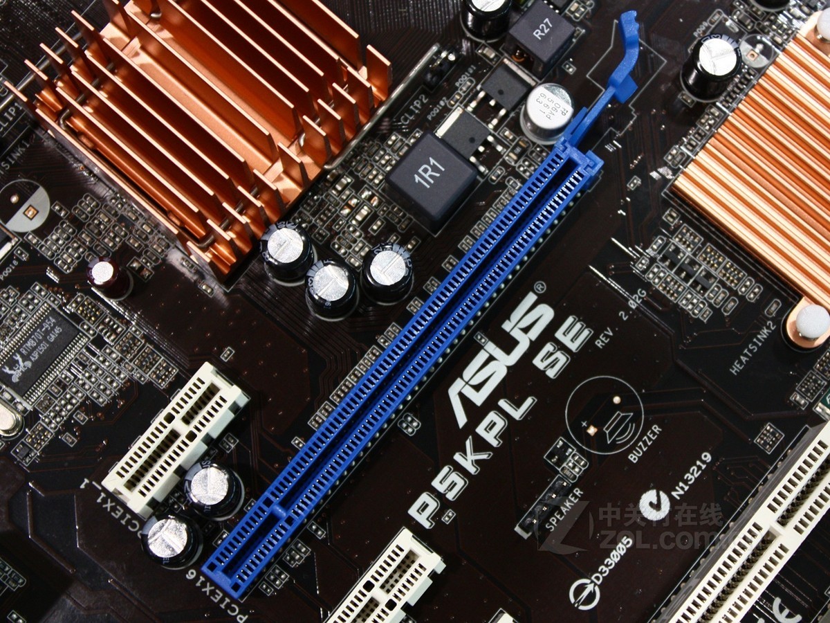 主板 华硕主板 华硕p5kpl se 图片 局部细节图 17 / 19隐藏
