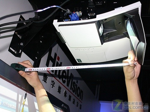 小白大屏坎坷路 投影弊端总有解决之道