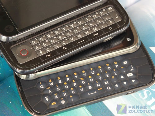 18个月的等待 回归之作MOTO CLIQ2评测