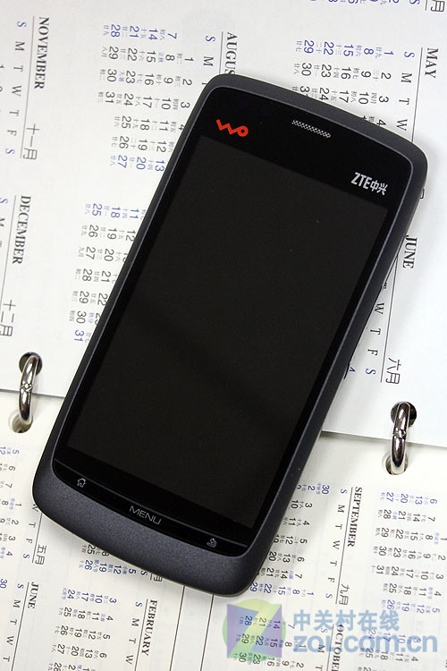 产品相关及图片    中兴v880  * 部分图片来源网络,如有侵权请联系