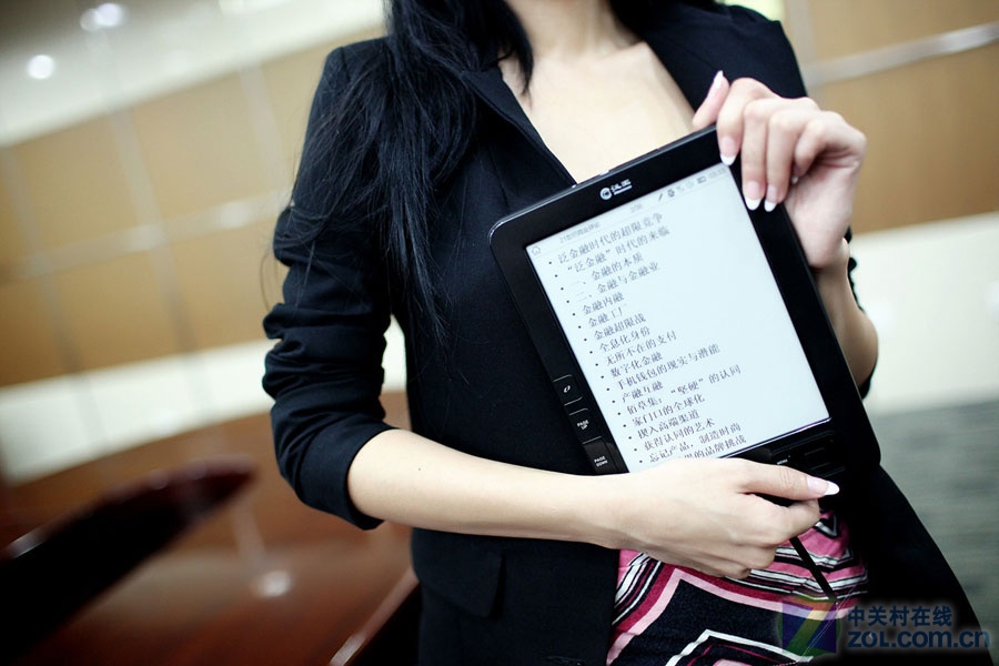 8吋大屏电纸书 汉王N800职场美女图赏