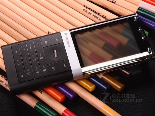 黑白双色透明屏幕 联想s800不足千元促销