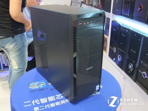 独特面板设计 硕一D608机箱现价329元 