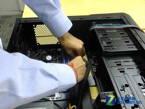 ͬ�´���������ܻ� ��װAPU��Ͻ���  