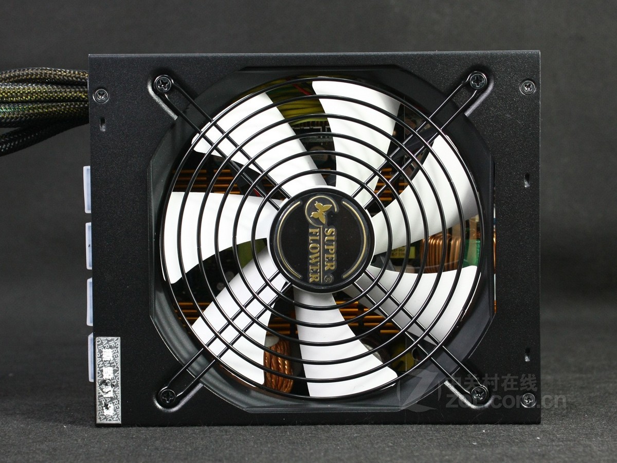 【高清图】 振华(superflower)白金冰蝶1000w(sf-1000p14pe)黑色 图