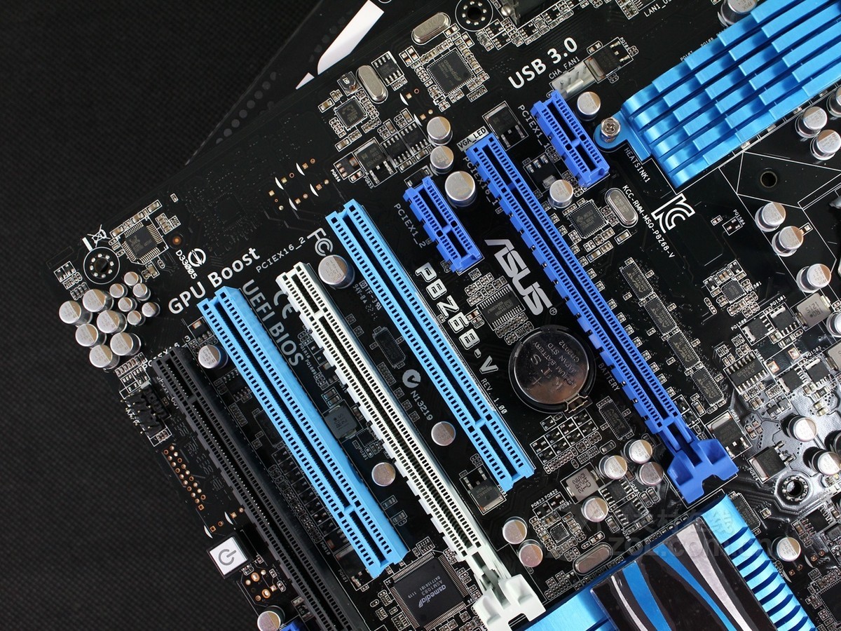 产品相关    华硕p8z68-v  其他产品图片 自动播放 原图下载