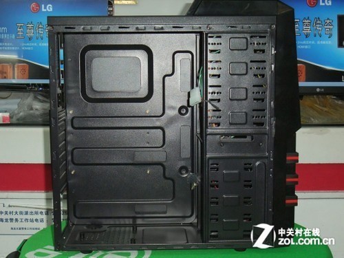 黑化背线大卷边 先马绝影3机箱199元