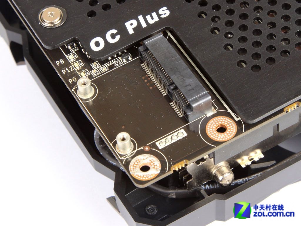 【高清图】 彰显玩家力量 超高压gtx560ti至尊评测图7