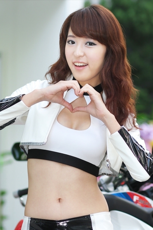 【高清图】 韩超人气嫩模代言创意fps《mercury》图7