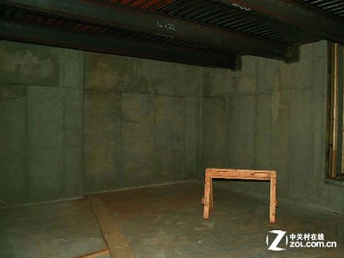 配置176英寸巨屏 国外顶级视听室展示