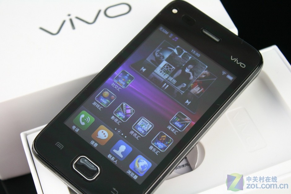 更深沉更具科技感黑色vivov1组图欣赏