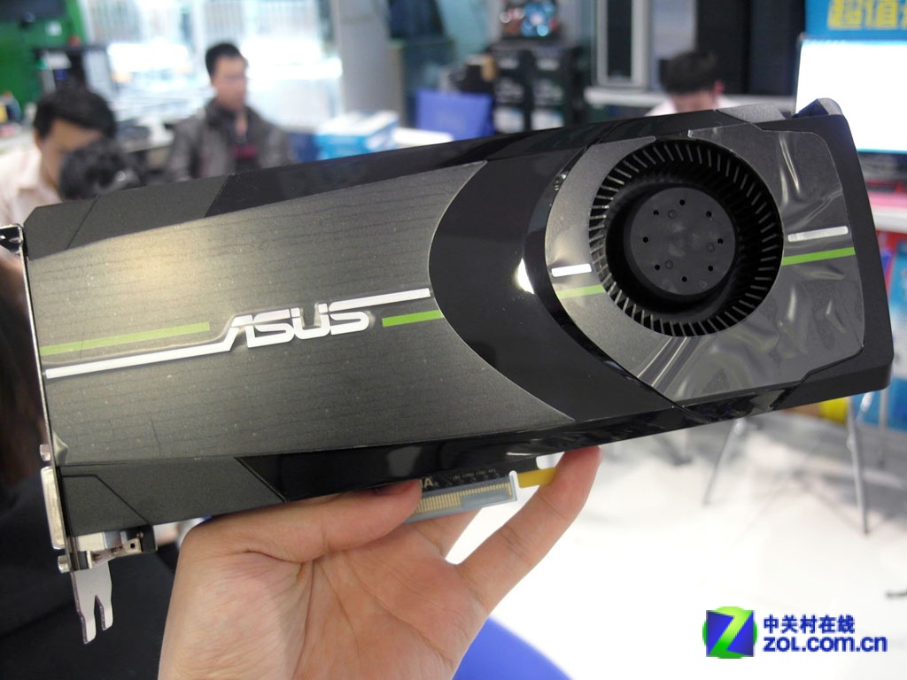 【高清图】 一线也到货 华硕旗舰gtx680到货4999元图8