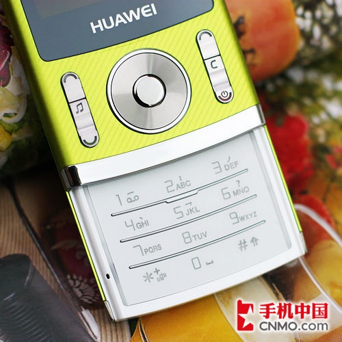 【高清图】 天翼3g金属滑盖 华为新机c5900评测图9