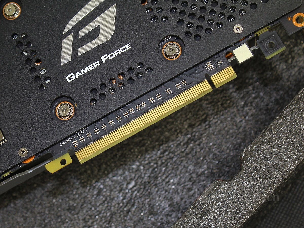 【高清图】 索泰(zotac)gtx680-2gd5 至尊版 ua实拍图 图90