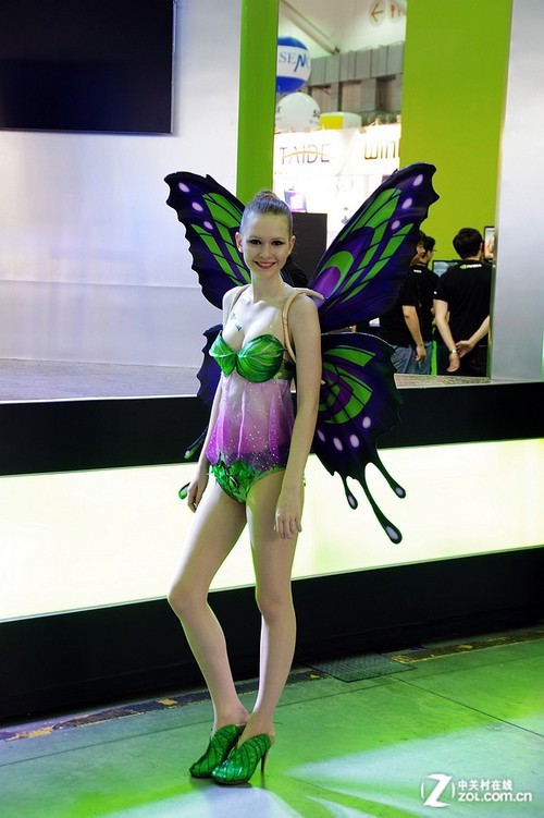 �ƶ���Ʒ�緢 ̨������չNVIDIAչ̨�� 
