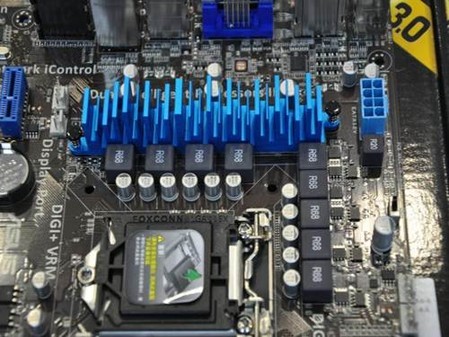 华硕p8z77-vle主板供电模块