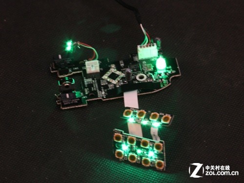 深度拆解 Razer那伽梵蛇2012版游戏鼠标
