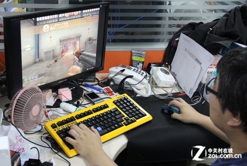 富勒X300实战FPS大作CS:GO